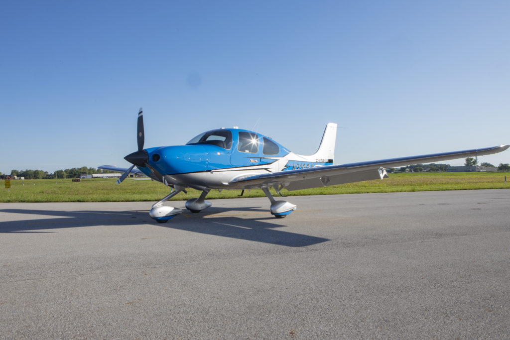 Cirrus SR22 GTS