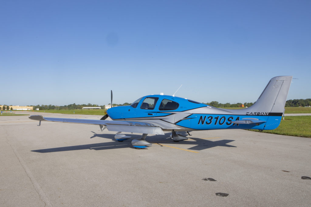 Cirrus SR22 GTS