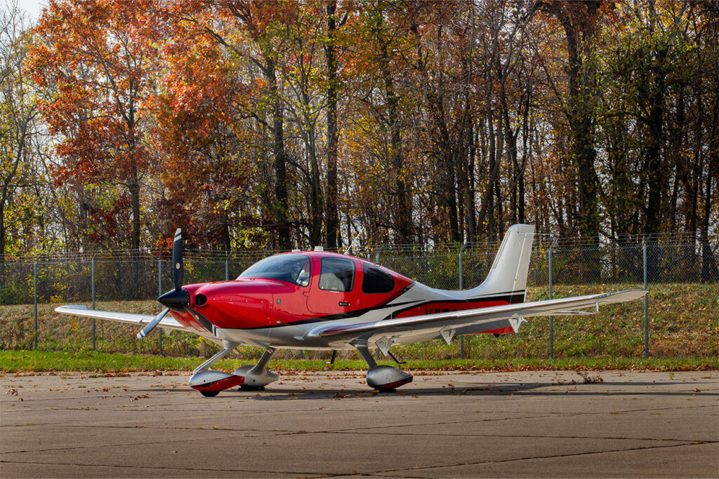 Cirrus SR22 GTS